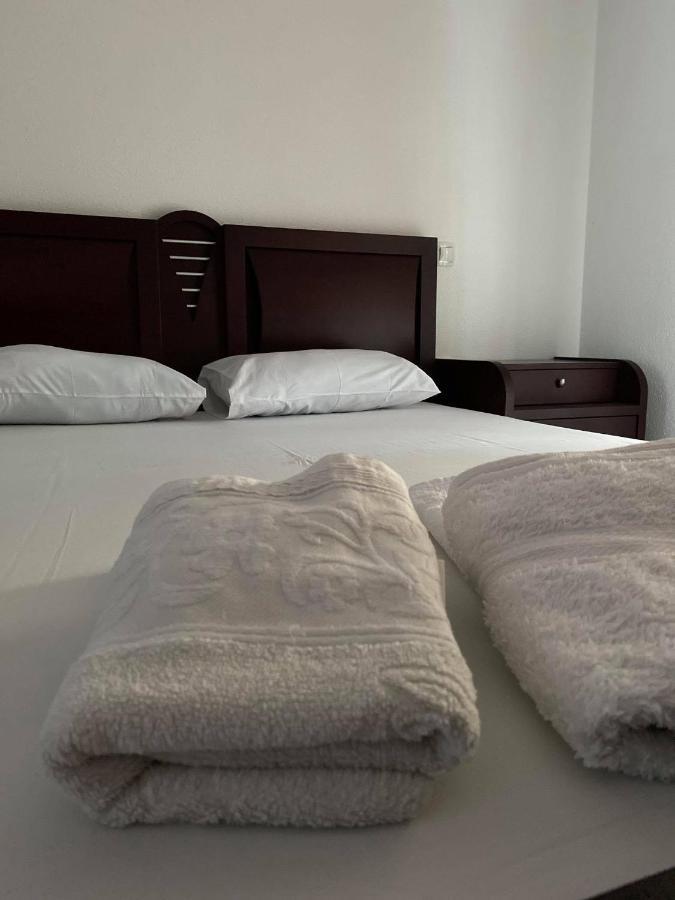 Dimos Apartments Коккінон-Нерон Екстер'єр фото