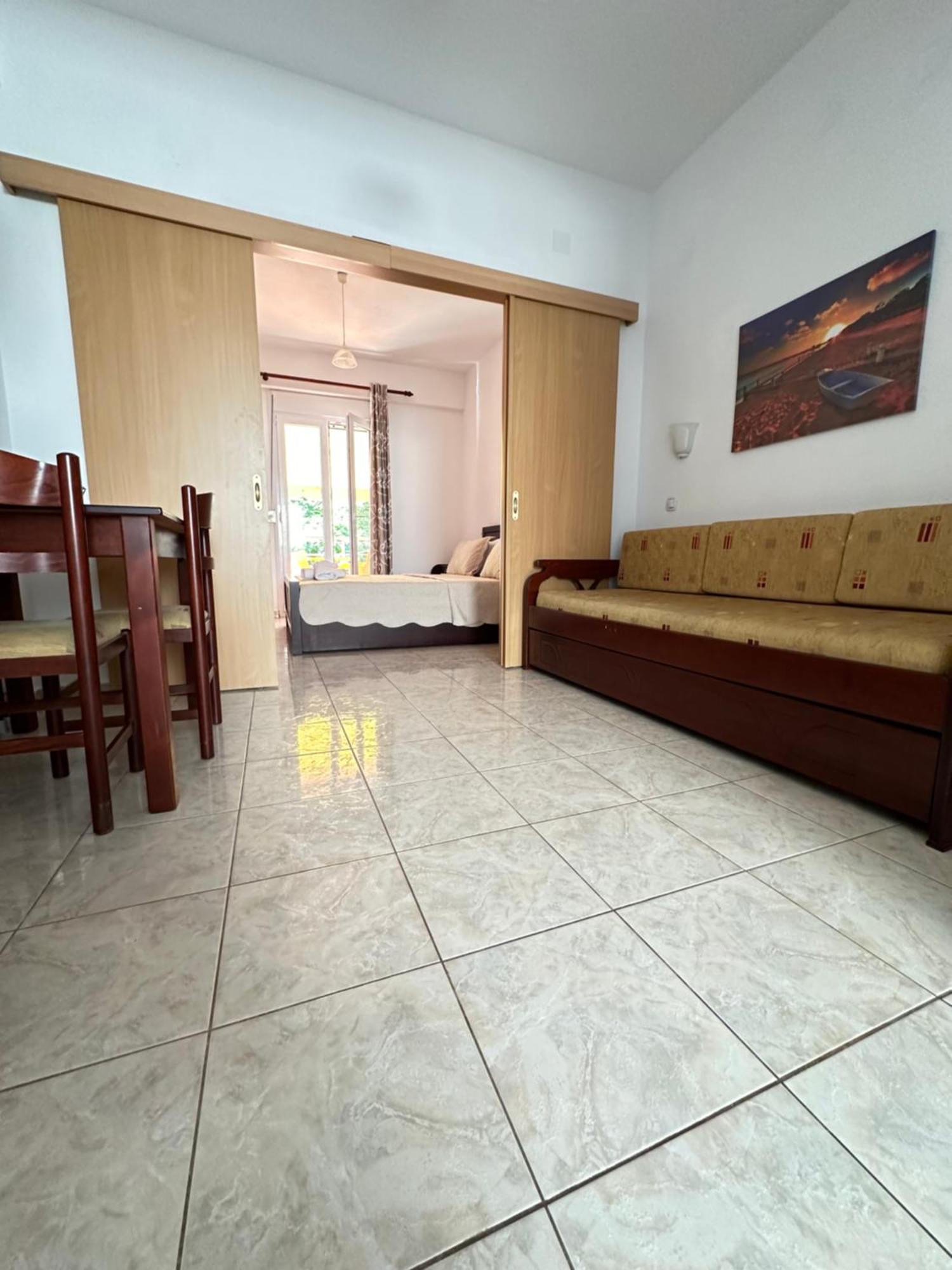 Dimos Apartments Коккінон-Нерон Екстер'єр фото